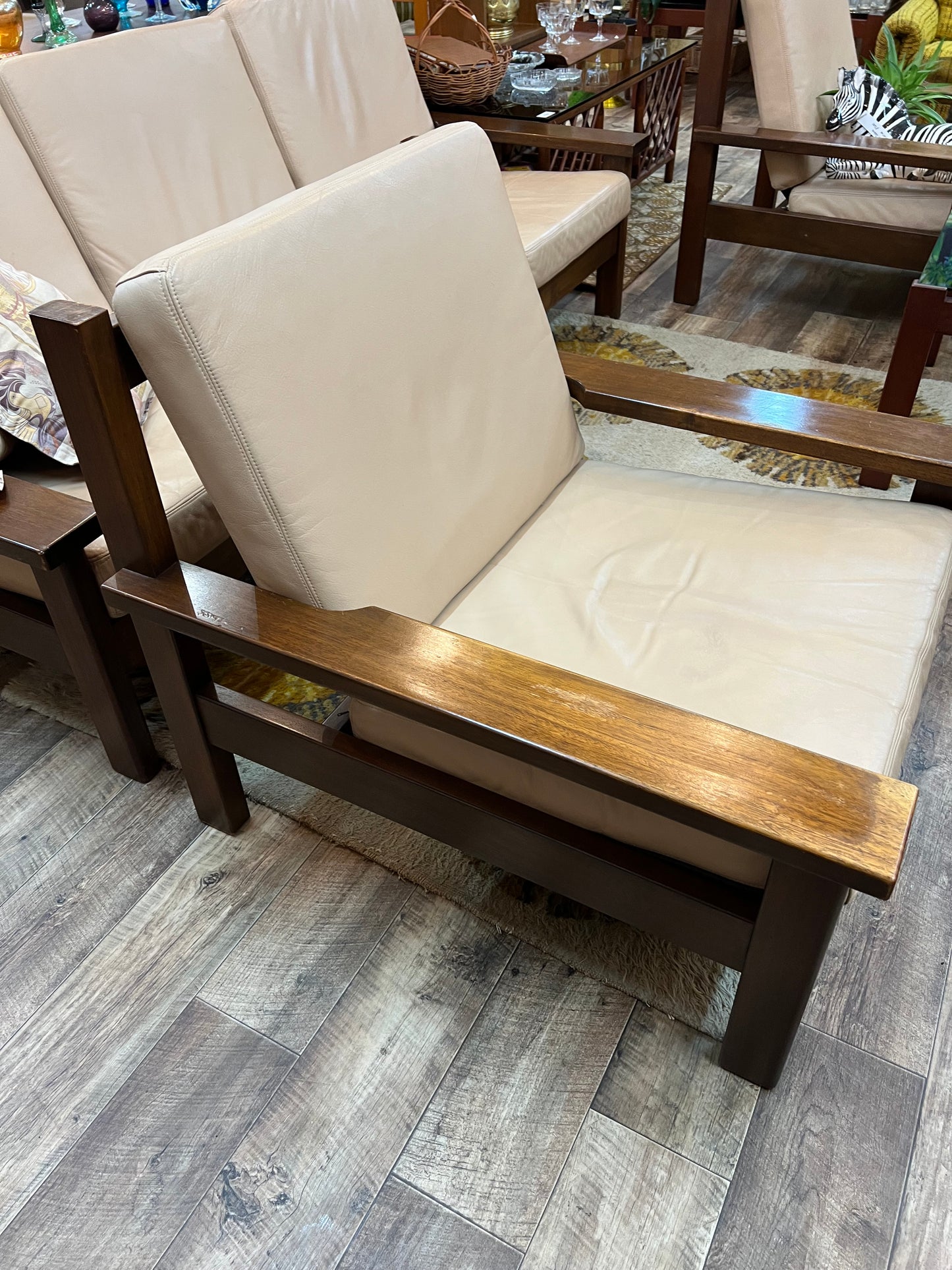1.Mid-Century Modern Timber & Leather Lounge Chair