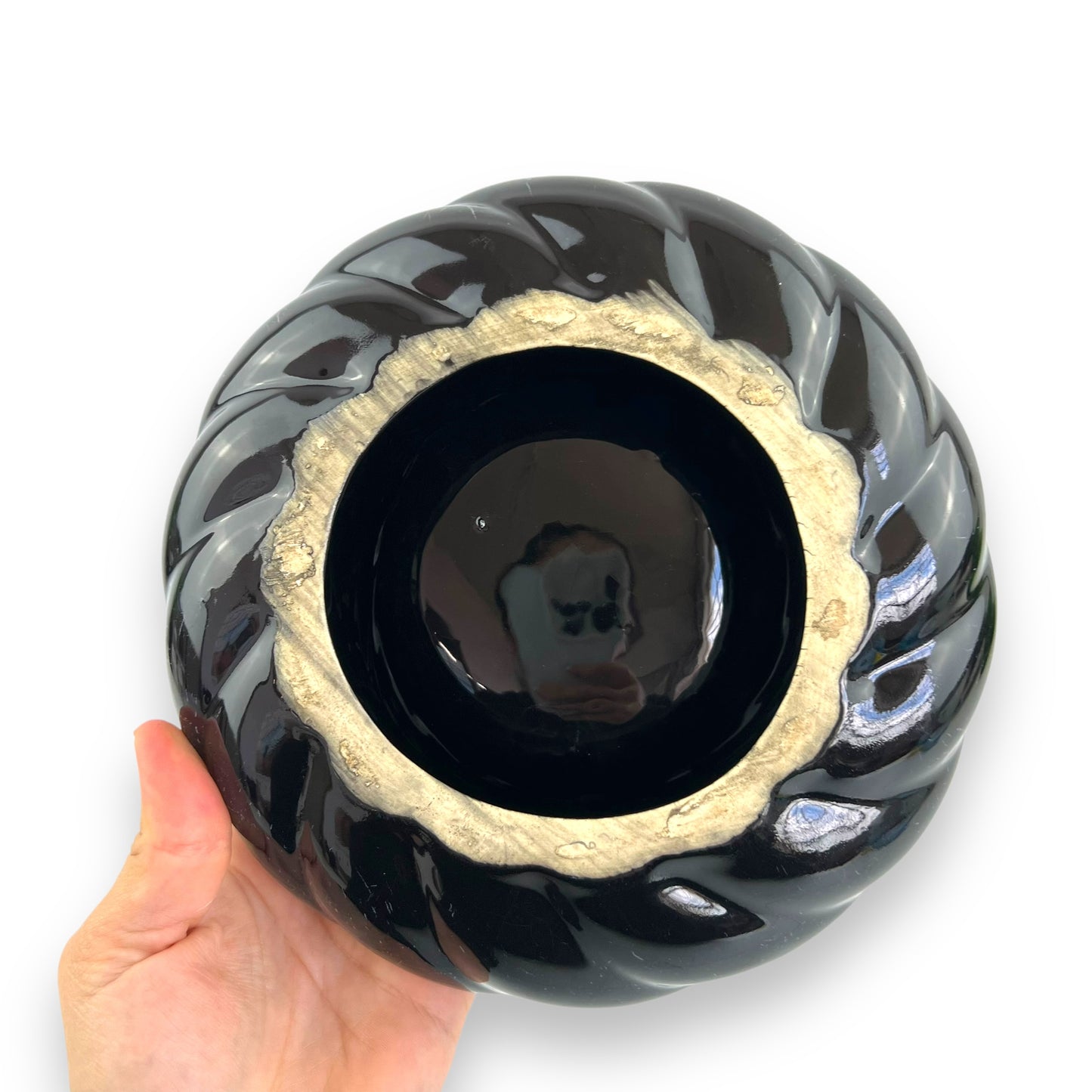 Black 80s swirl ceramic dish
