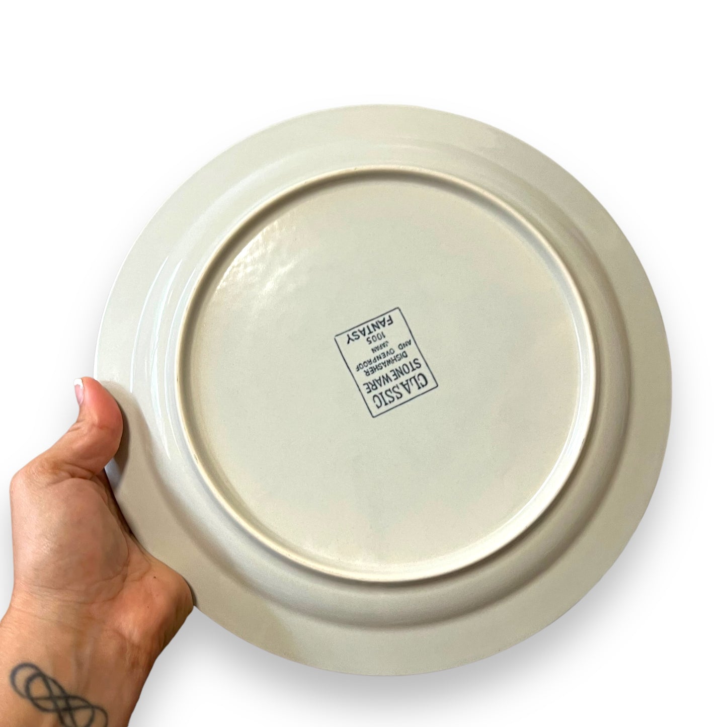 Set of 4 Vintage Classic Stoneware Dinner Plates - Fantasy Design