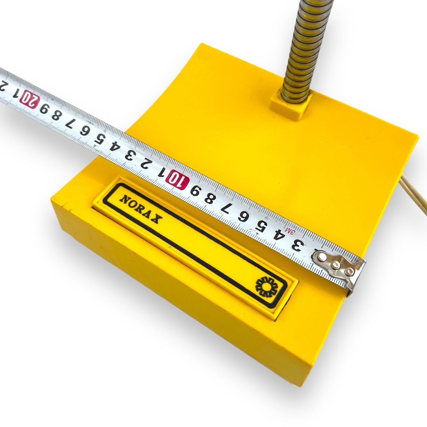 Retro Yellow Norax Desk Lamp