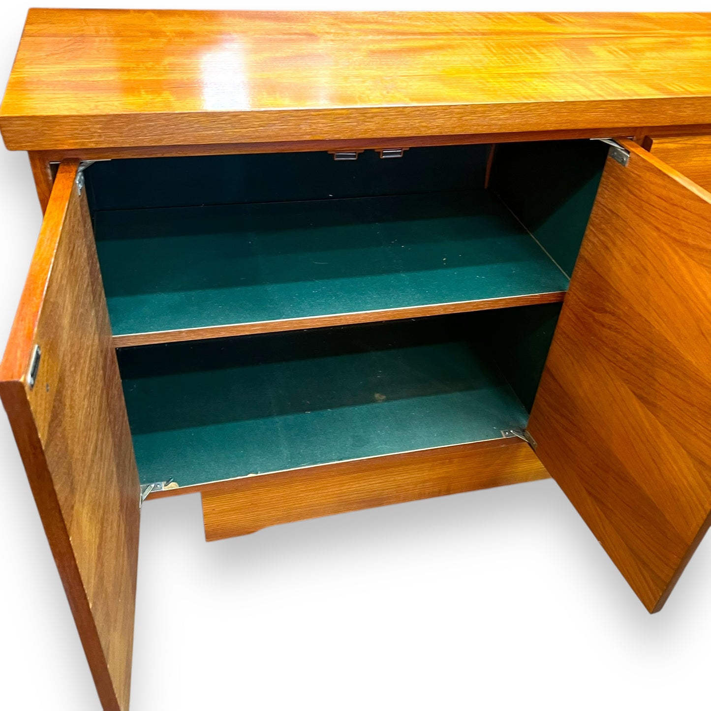 Mid-Century large Sideboard Buffet with four drawers and dual double door storage