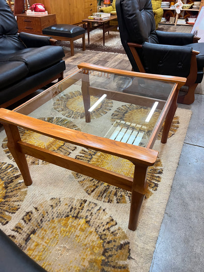 Burgess Mid-Century Glass Top Coffee Table – Solid Timber Frame