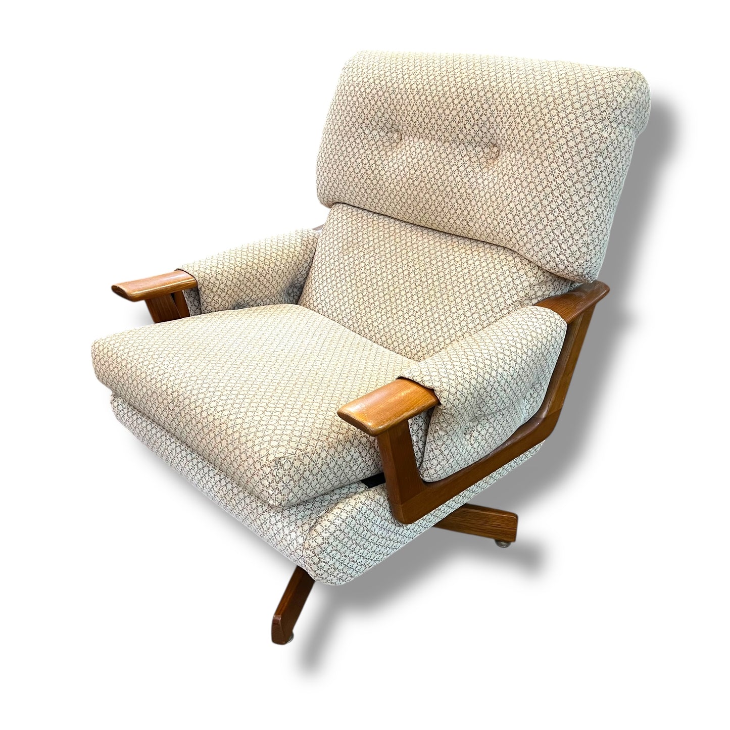 Tessa T21 Swivel Lounge Chair