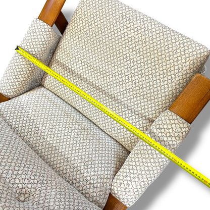 Tessa T21 Swivel Lounge Chair
