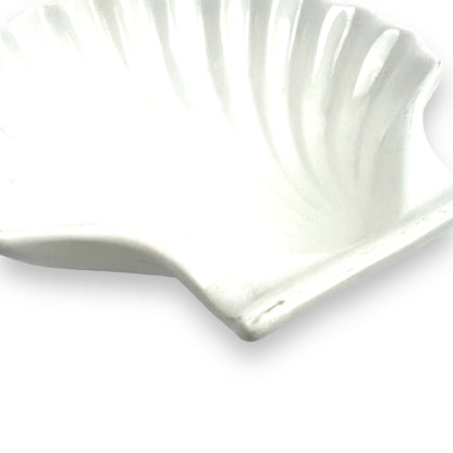 White shell bowl/trinket dish