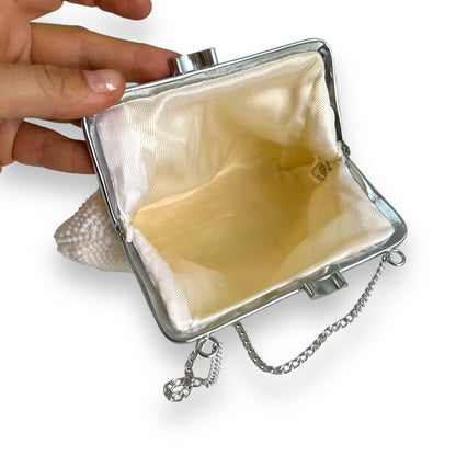 Vintage white Beaded Purse with silver metal clasp and short chain handle