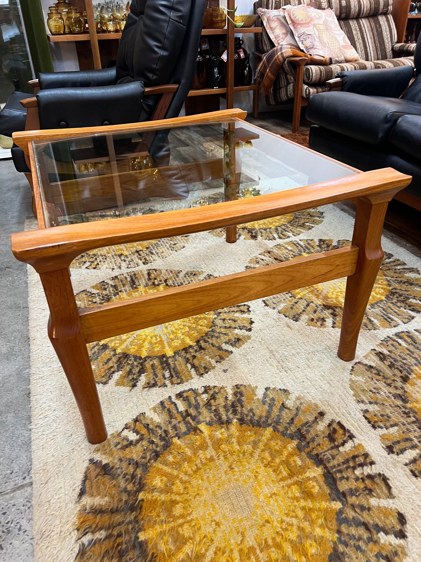 Burgess Mid-Century Glass Top Coffee Table – Solid Timber Frame