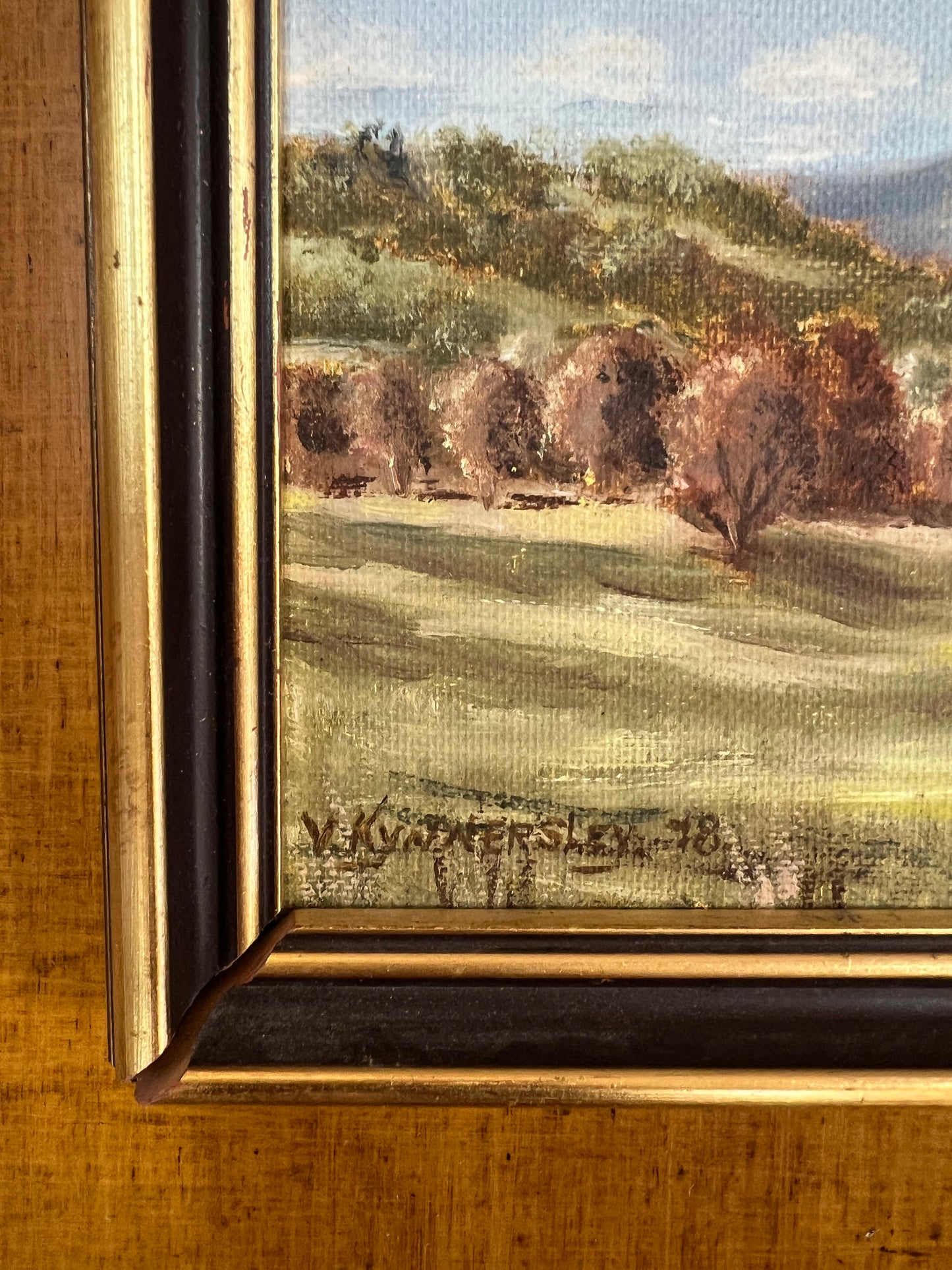 Australian Landscape Oil Painting – Signed V. Kynnersley