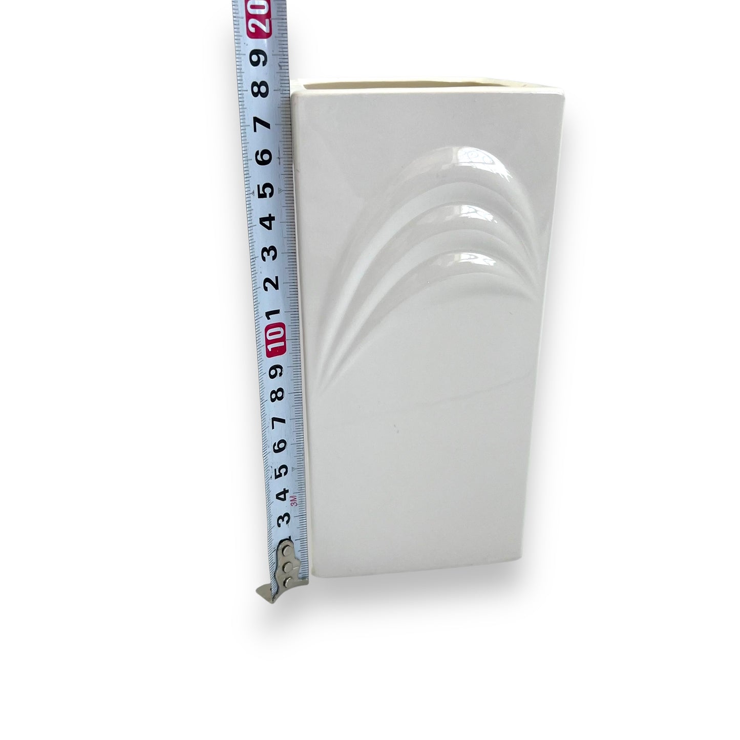 White rectangle vase with arch stripe pattern