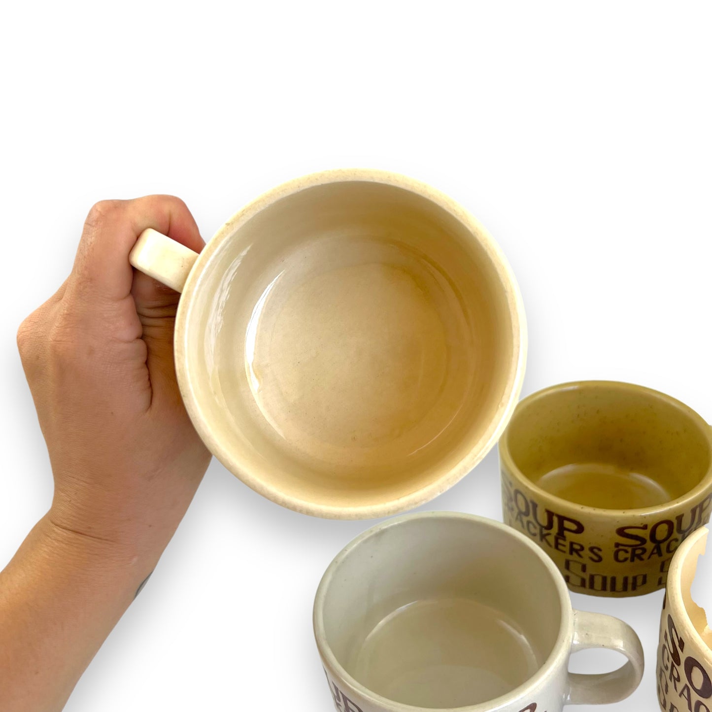 Mixed lot of 5 soup mugs