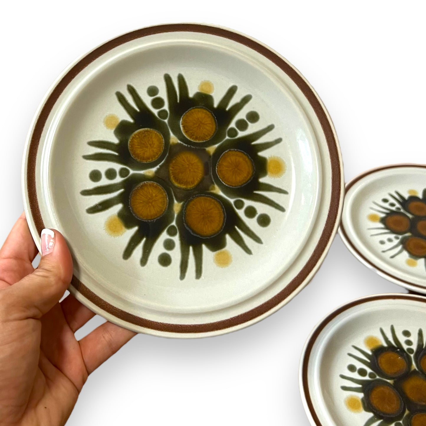 Set of 4 Classic Stoneware Side Plates - Fantasy Design