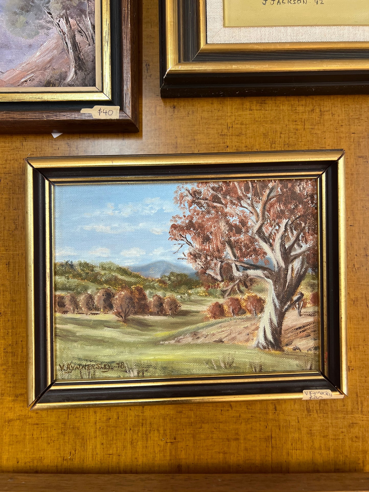 Australian Landscape Oil Painting – Signed V. Kynnersley