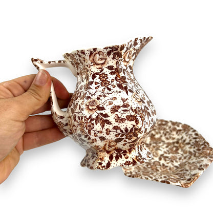 Brown flower patten jug & saucer