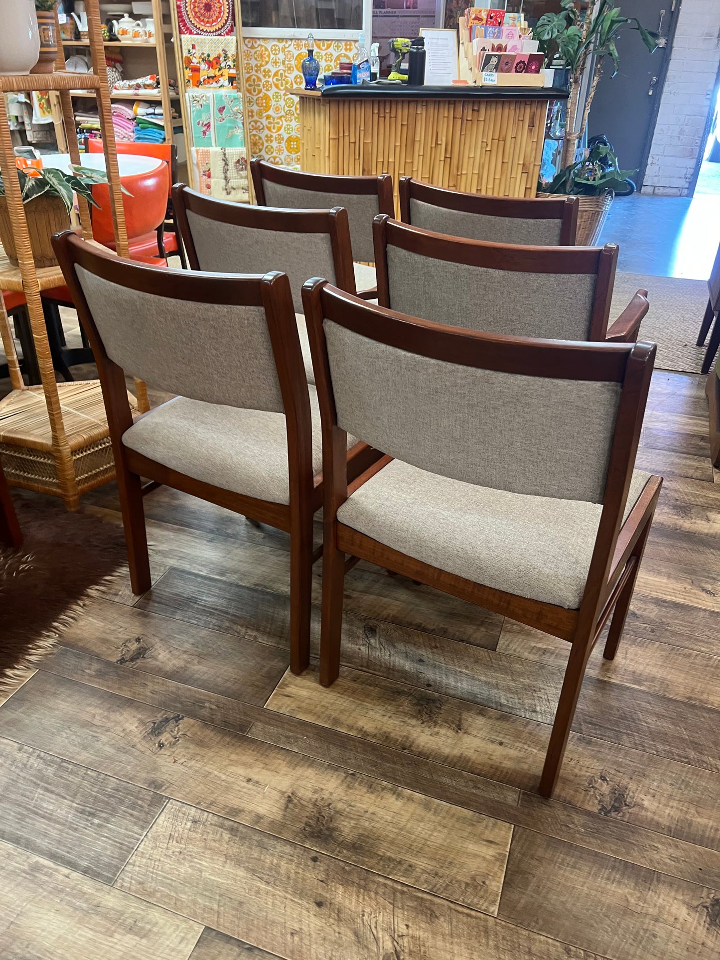 Parker Mid Century Teak Dining Chairs – Set of 6 (2 Carvers + 4 Chairs)