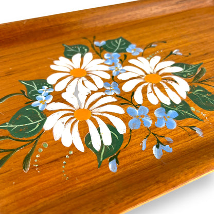 Wood platter with flowers