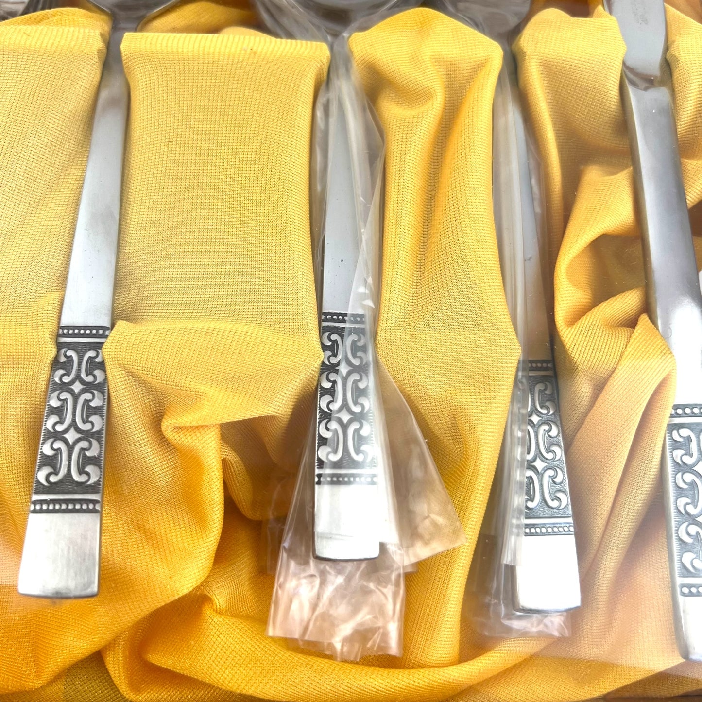 Wiltshire Casa Grandi 43-Piece Stainless Steel Cutlery Set - Brand New In Box