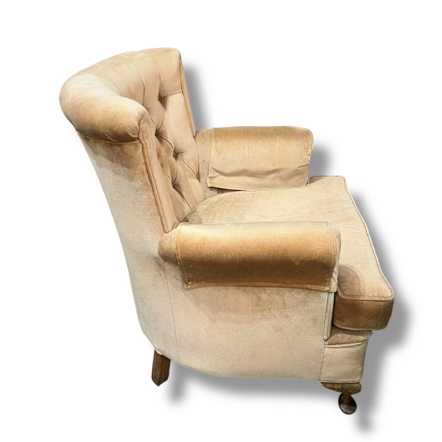 Tufted Velvet Armchair – Caramel Beige