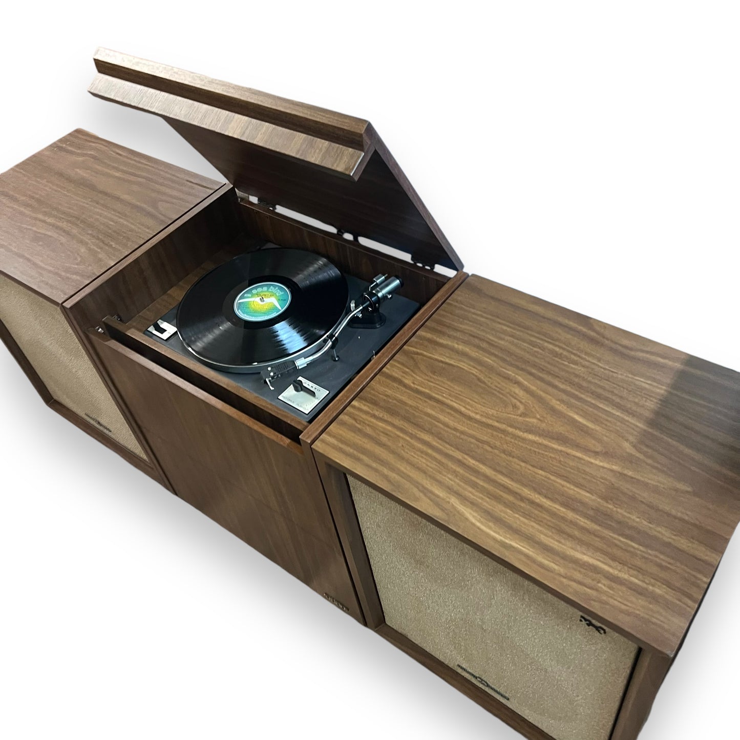 Sanyo Stereo System with X-3 Speakers + Additional Wall Panel Speakers