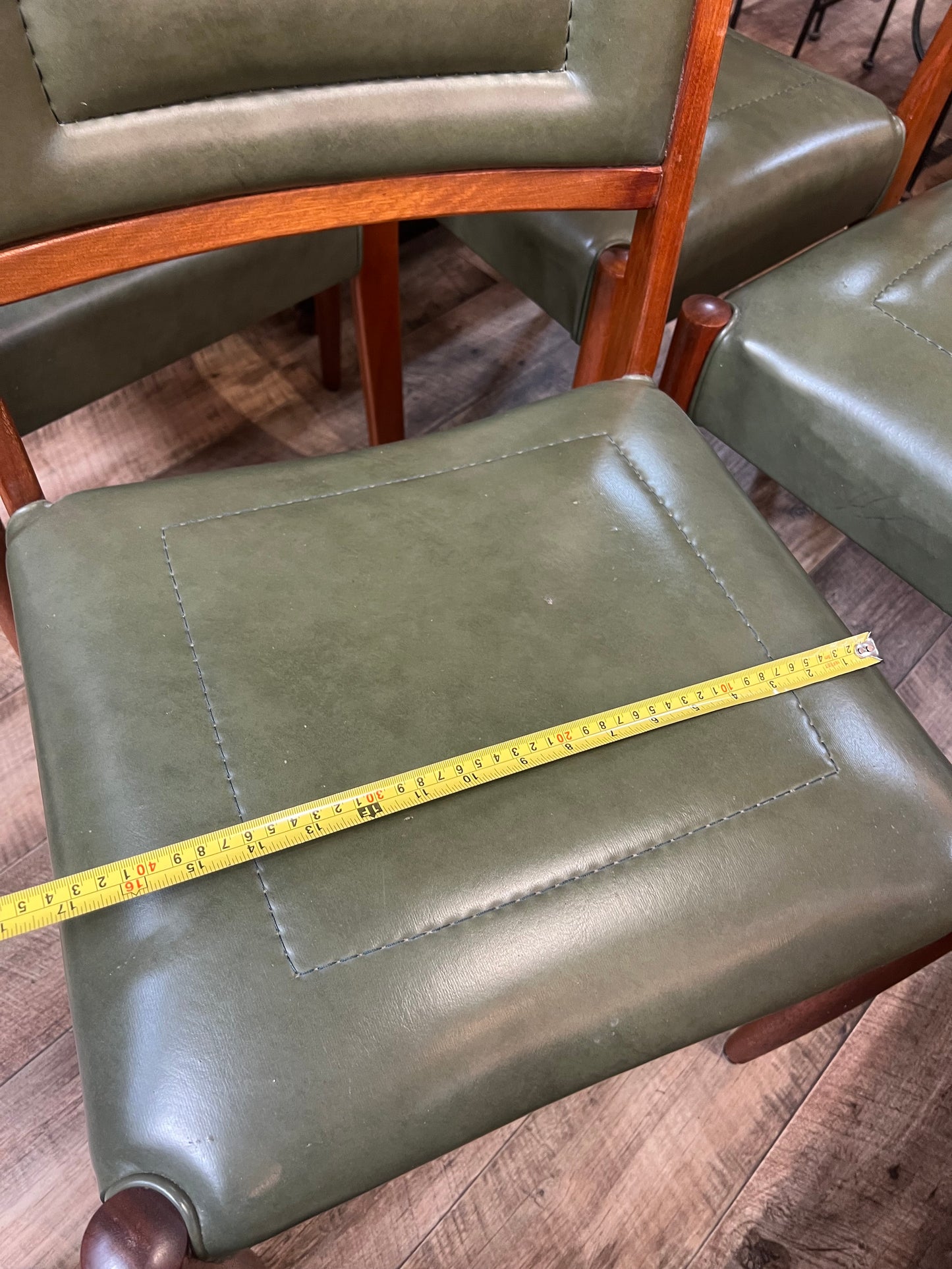 Chiswell Green Vinyl Dining Chairs – Set of 4