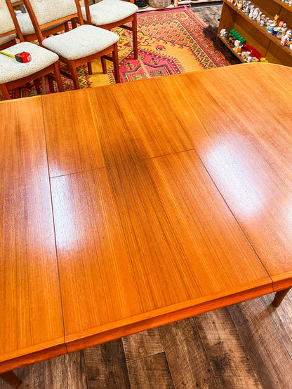 Parker Extendable Dining Table