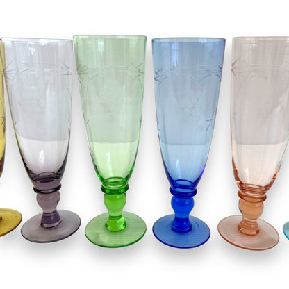 Set of 6 Vintage Etched Glasses – Multicoloured Grape Motif – Wine or Champagne