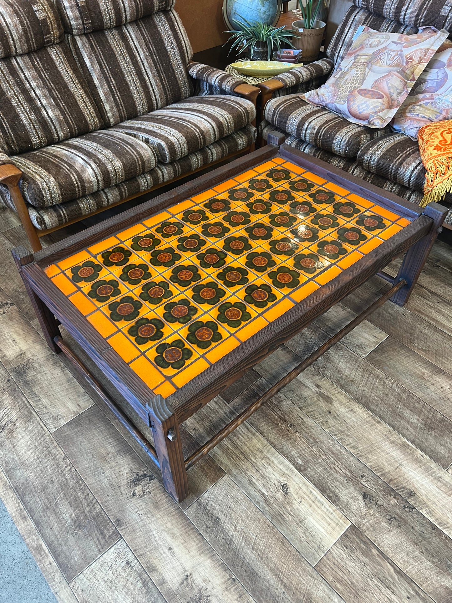 Retro Tile-Top Coffee Table – Orange & Brown Floral Ceramic Tiles