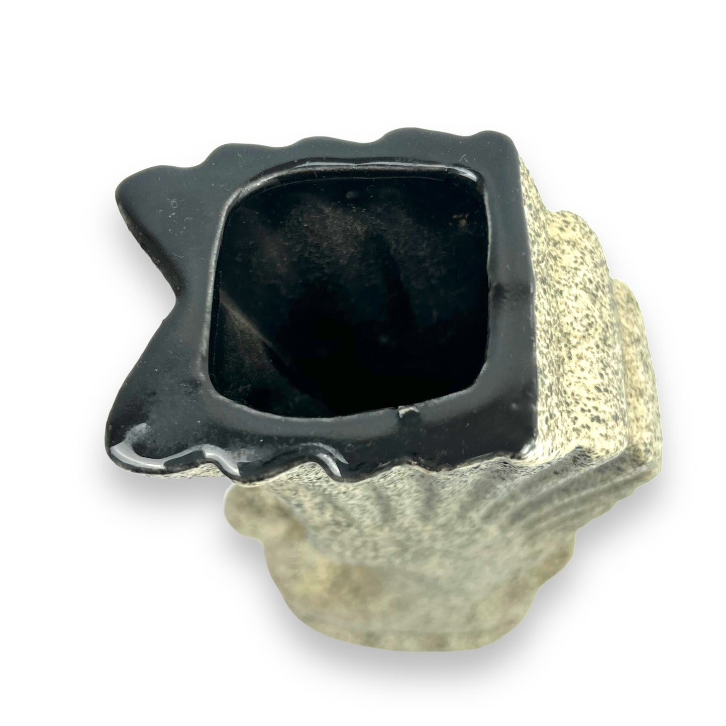 Textured Swan Vase White & Black
