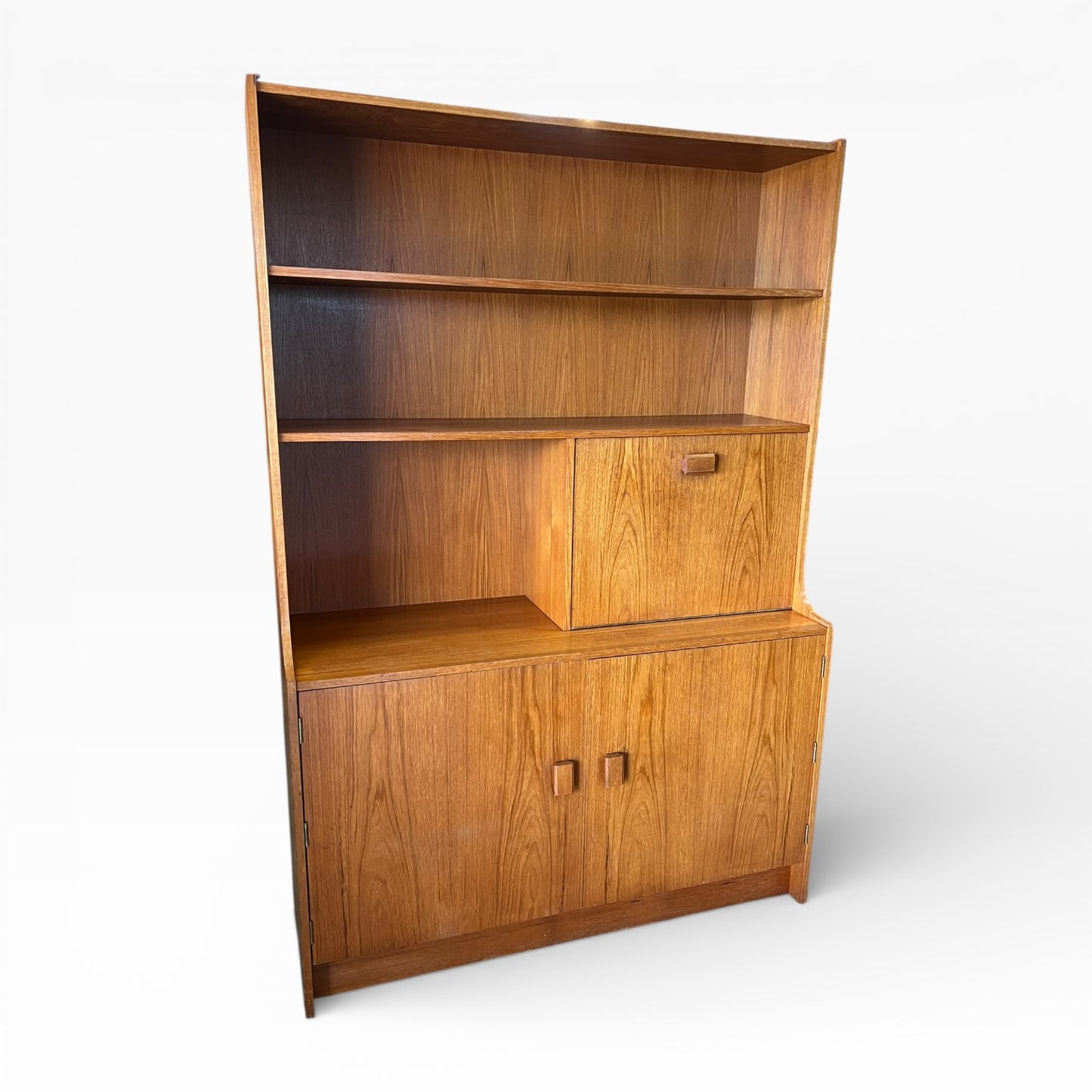 Display Cabinet with pull down Bar section