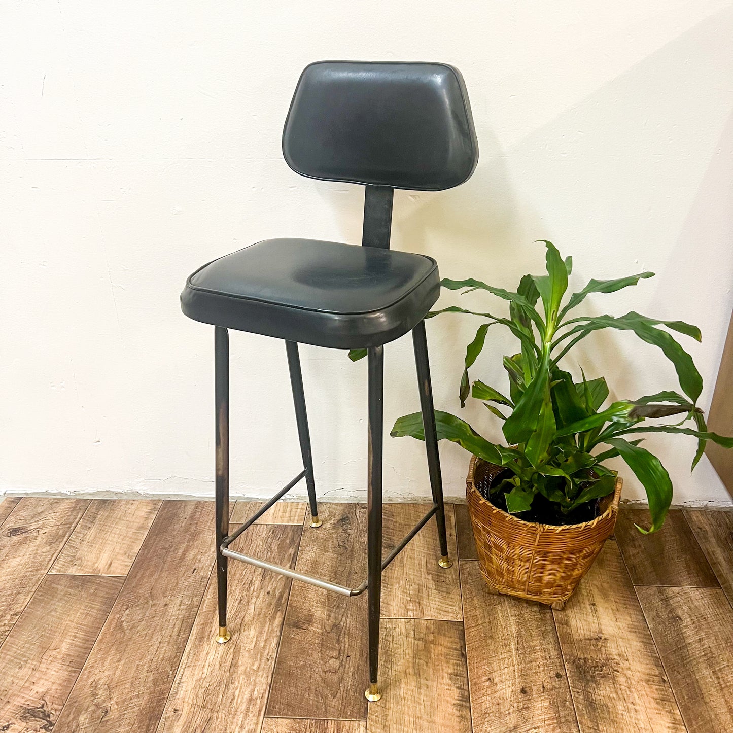 Black Vinyl Steel Leg Stool