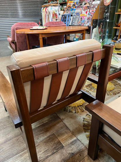 2.Single Lounge Chair Wooden Frame