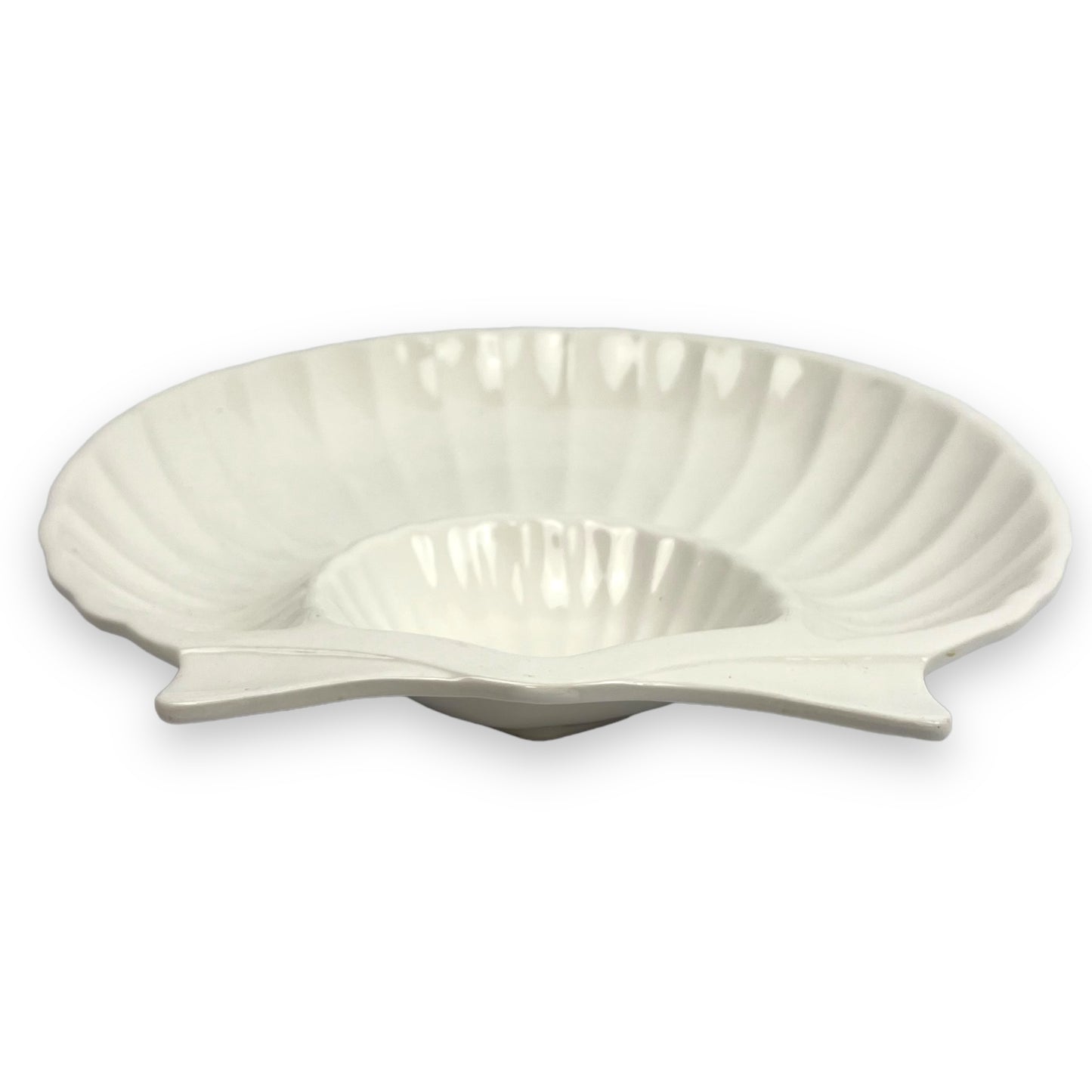 White large shell plate