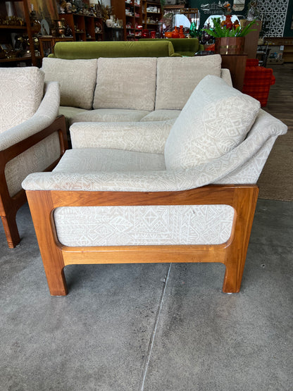 2. Danish Deluxe Single Lounge Chair Cream Patterned Upholstery