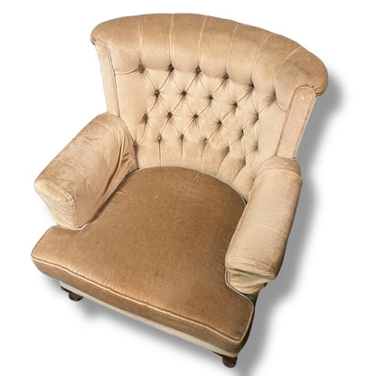 Tufted Velvet Armchair – Caramel Beige