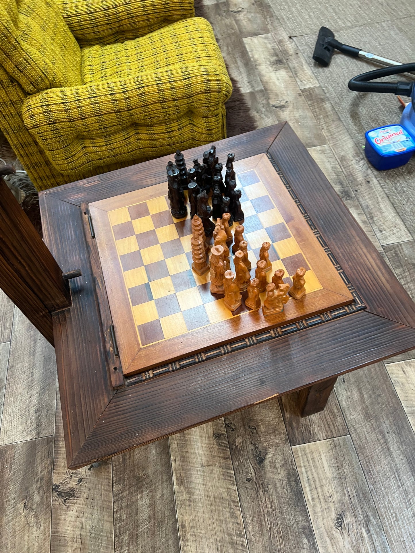Timber Chess / Games Coffee Table with Hidden Storage Compartment & Lamp