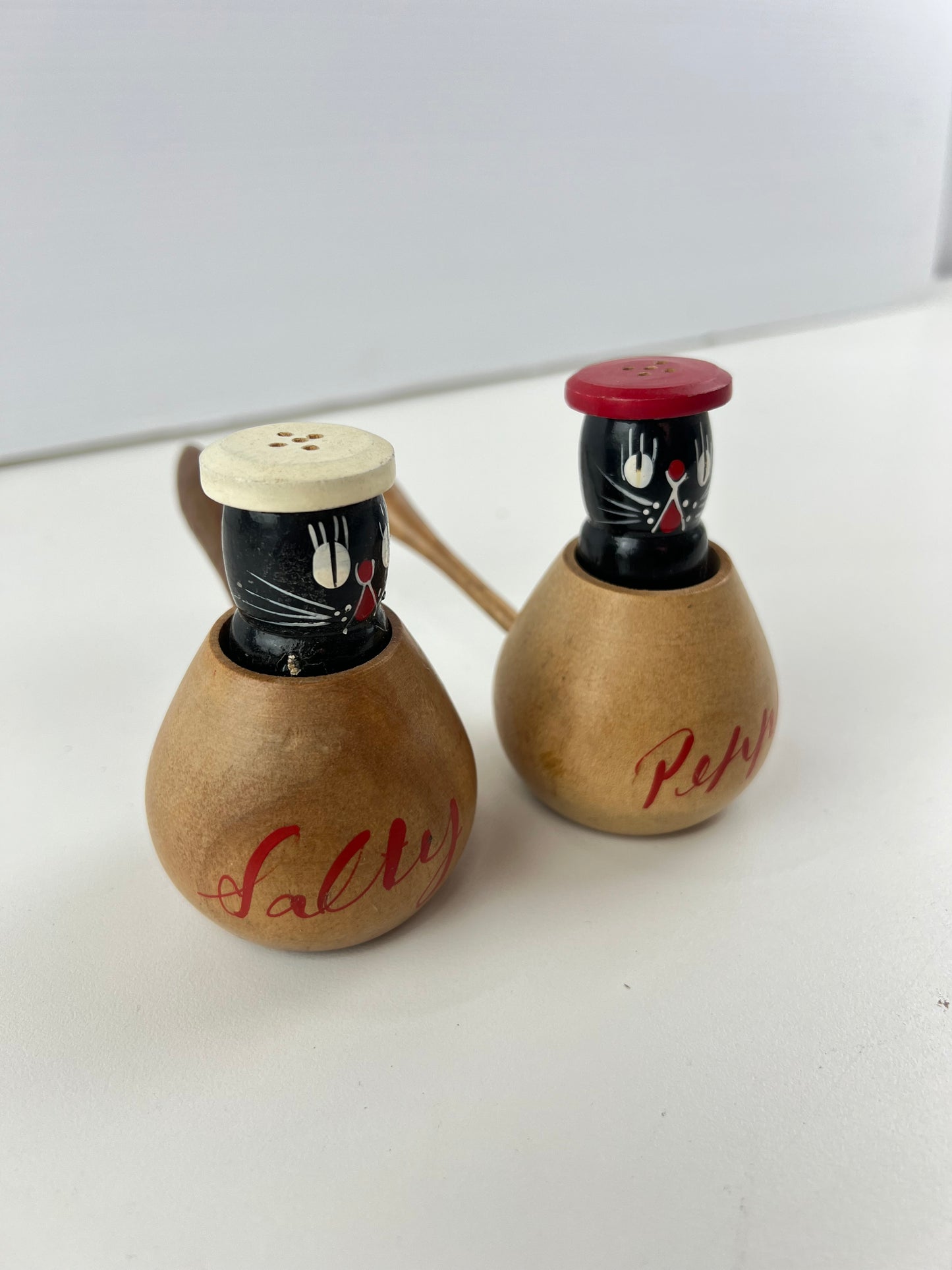 Peppy & Salty Cat Salt & Pepper Shakers with Timber Holders
