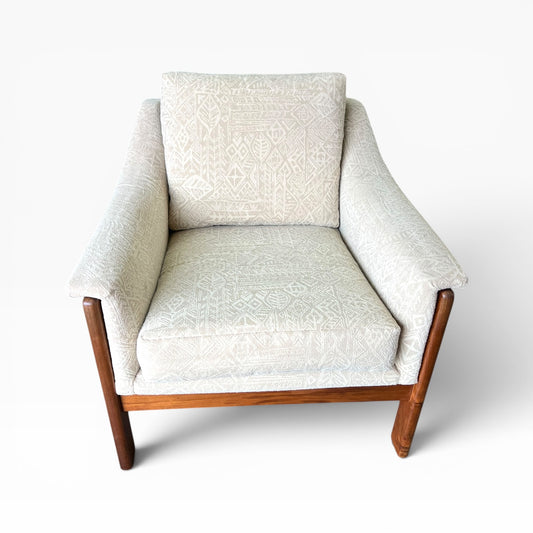 1. Danish Deluxe Single Lounge Chair Cream Patterned Upholstery