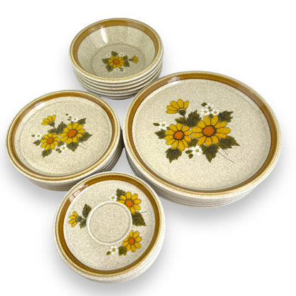 Mikasa Stone Manor “Melissa” F5811 Dinner Set - Bold Yellow Daisy Design, Beige Speckled - 24-Piece Set