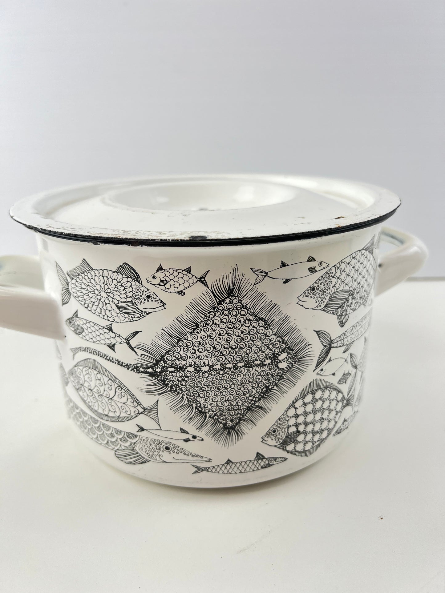 Finel Finland ‘Neptun’ Enamel Lidded Pot – Fish Pattern