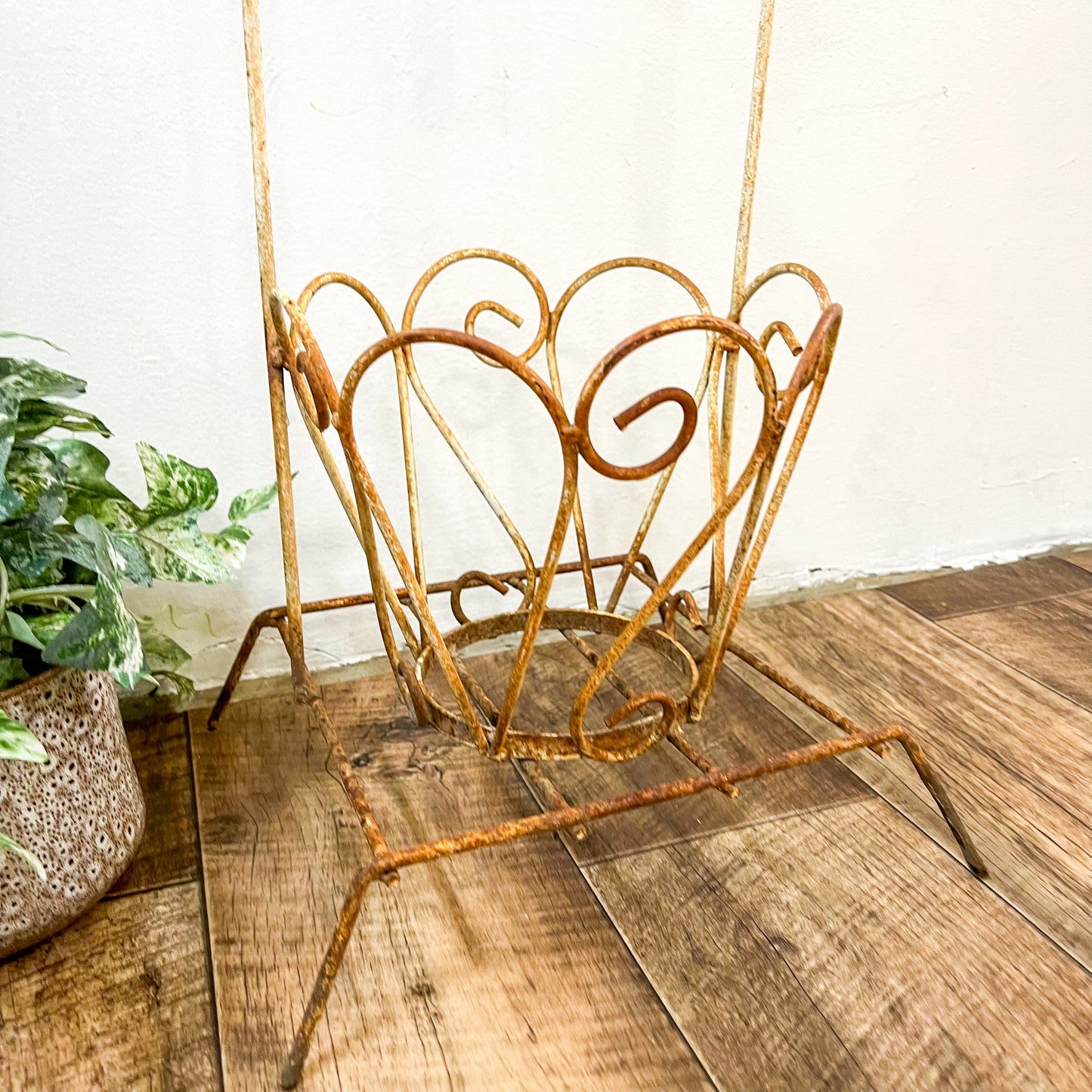 Vintage Garden Plant Pot Stand for climbing plant