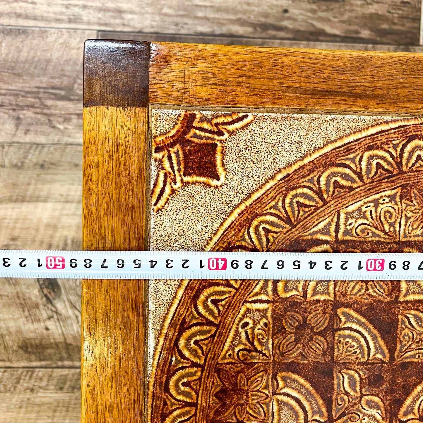 Rectangle wood tile coffee table with circle pattern