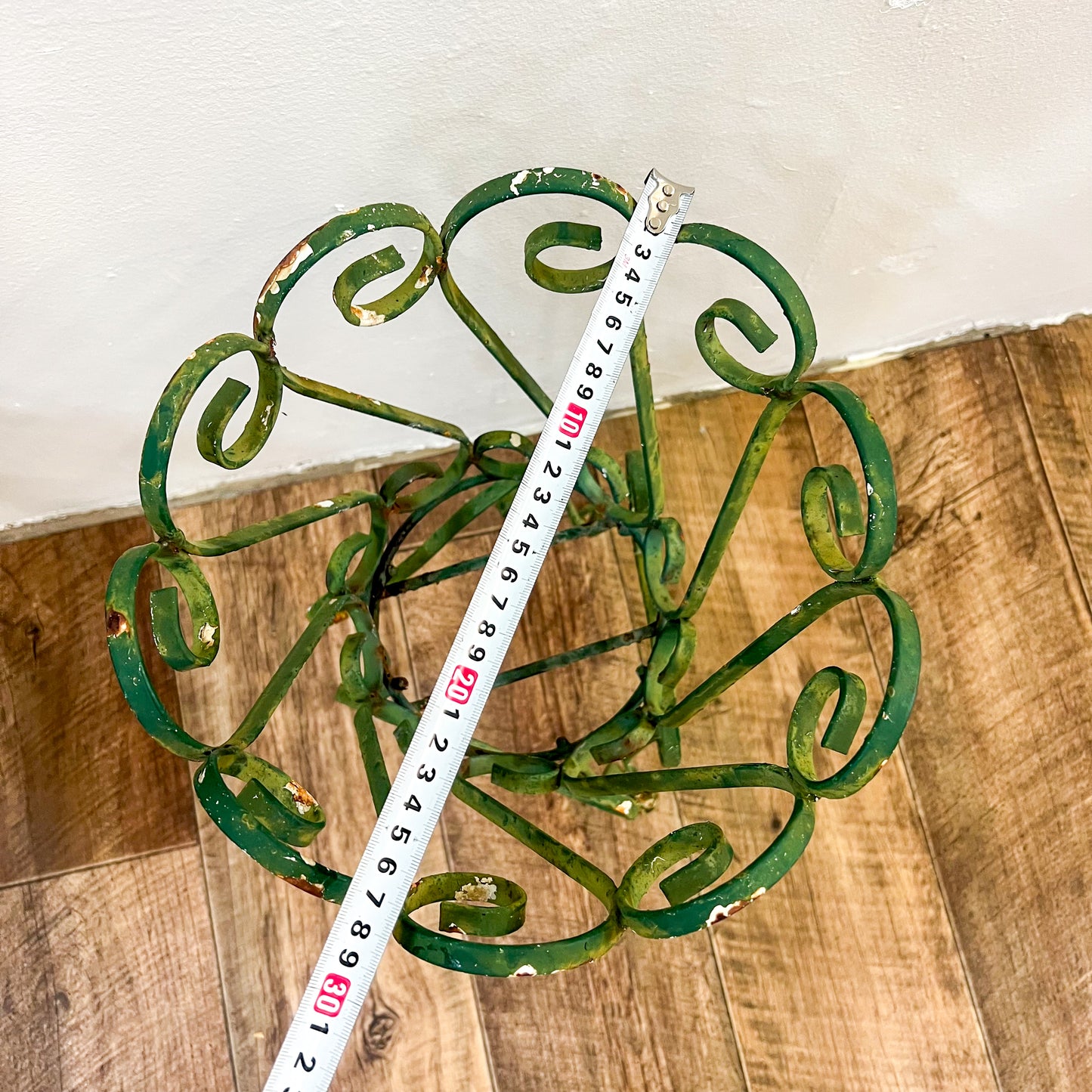 Vintage green swirl metal plant pot holder