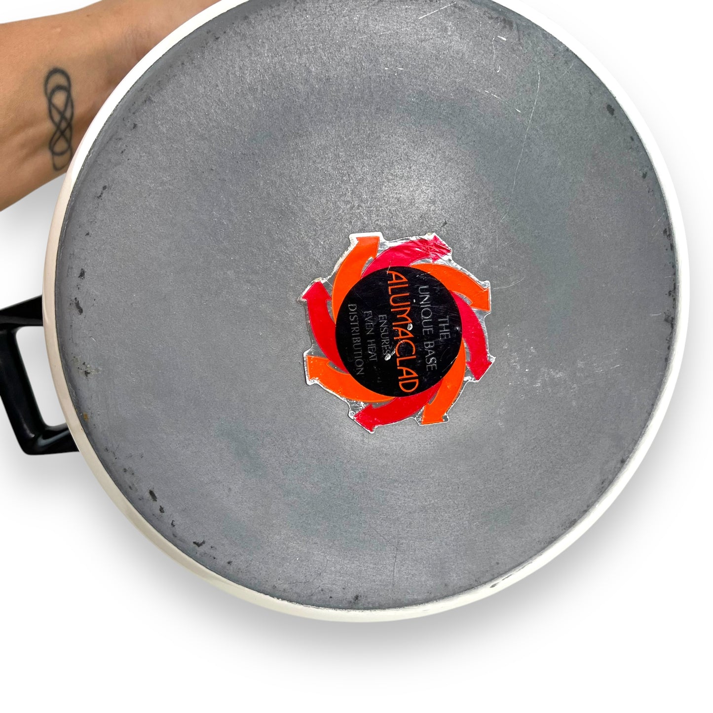 Enamel cooking pot with vegetable decal and green lid