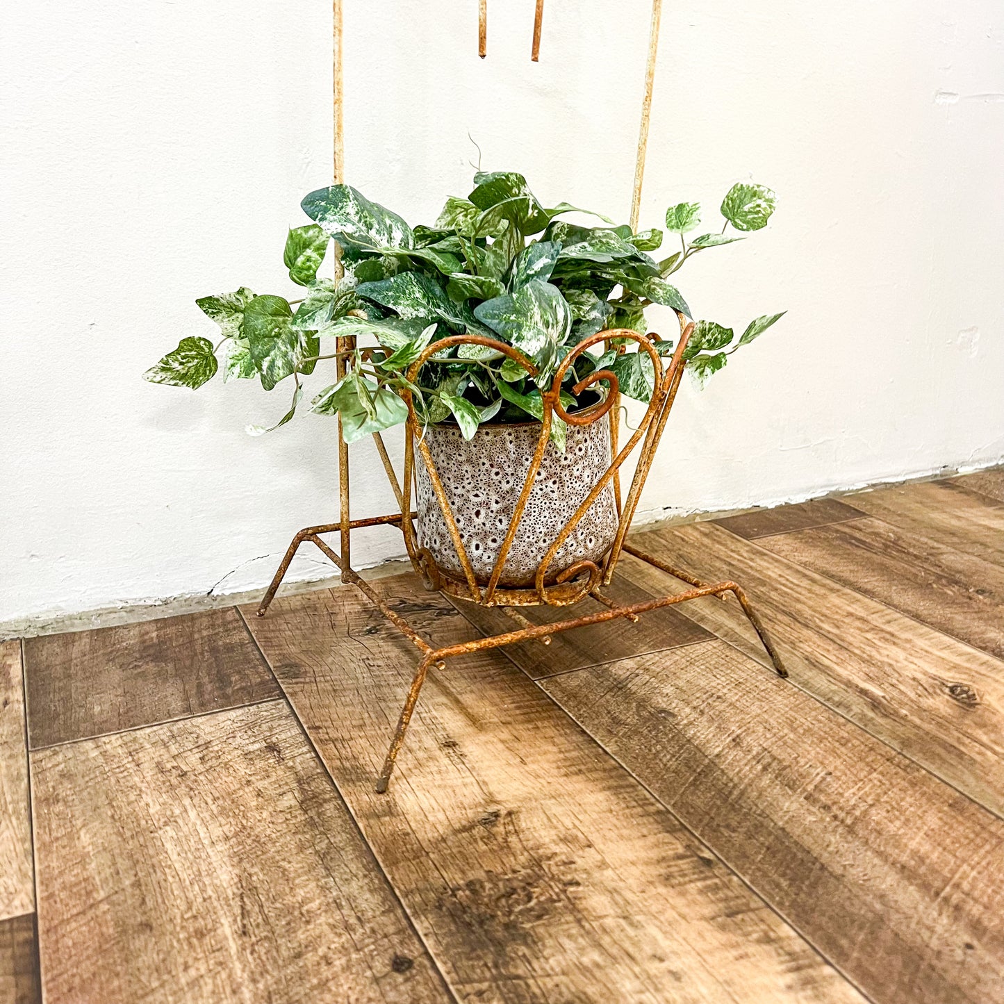 Vintage Garden Plant Pot Stand for climbing plant
