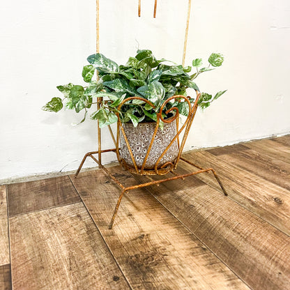 Vintage Garden Plant Pot Stand for climbing plant