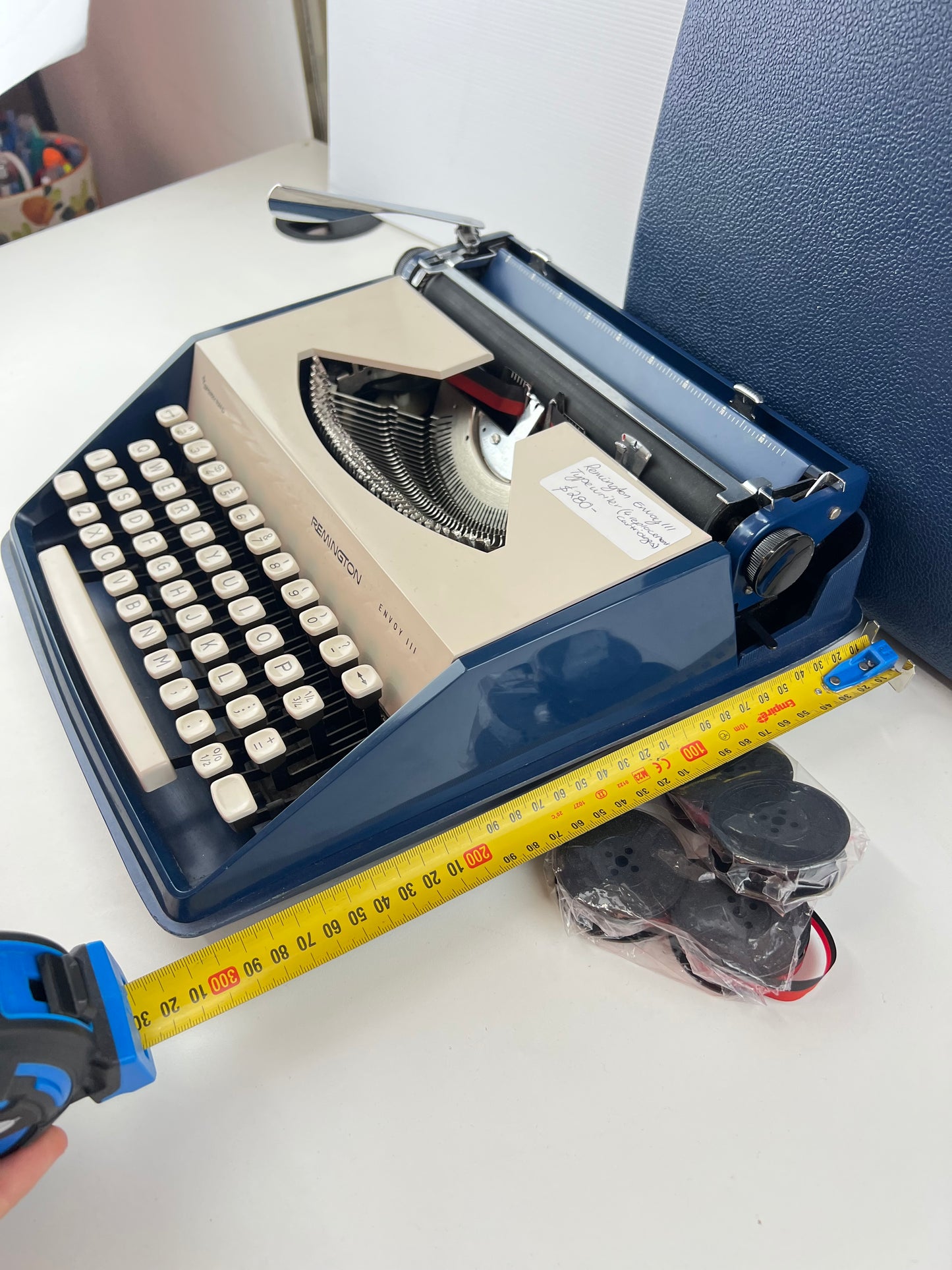 Remington Envoy III Portable Typewriter – Blue