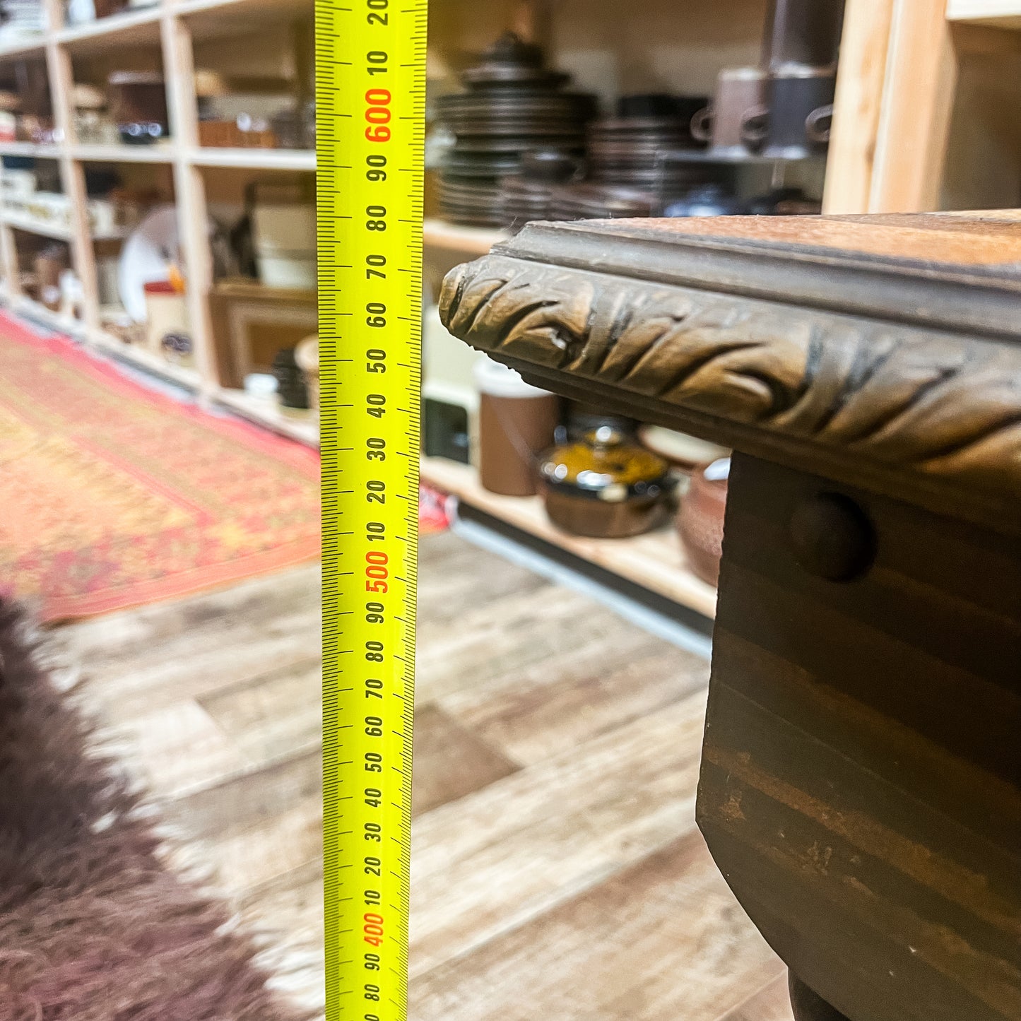 Tiled Coffee Table with Turned Legs