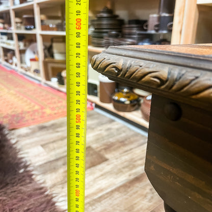 Tiled Coffee Table with Turned Legs