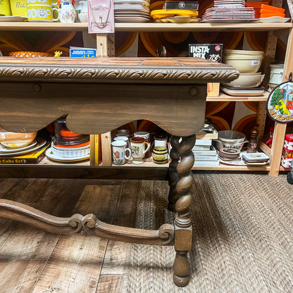 Tiled Coffee Table with Turned Legs