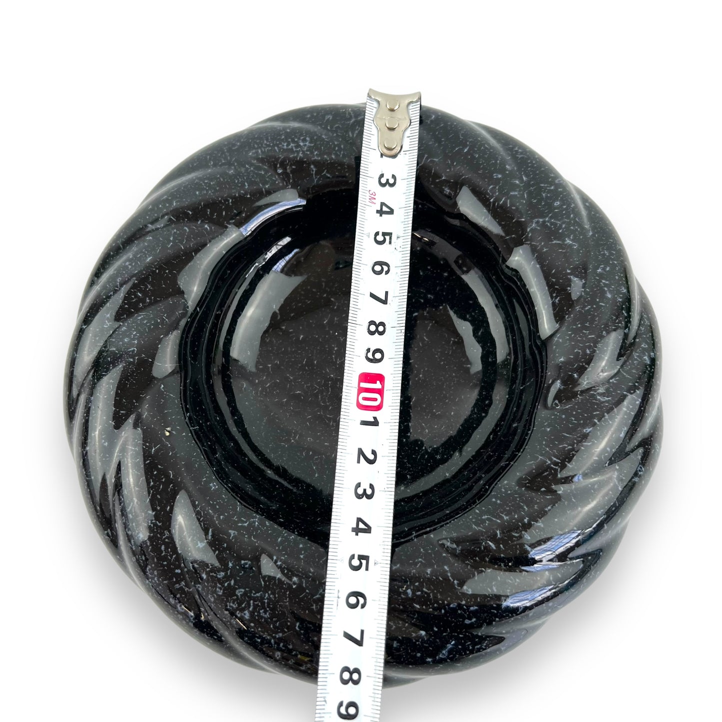 Black 80s swirl ceramic dish