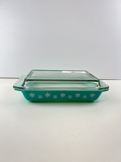 Pyrex Snowflake Turquoise Casserole Dish with Lid
